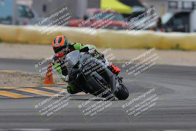 media/Jan-15-2023-SoCal Trackdays (Sun) [[c1237a034a]]/Turn 2 Set 1 (1145am)/